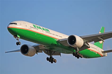 EVA Air 777.